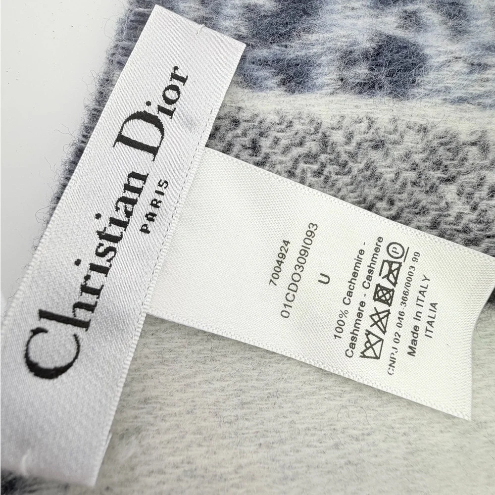 Dior 100% Cashmere Oblique Fringe Scarf - Picture 11 of 12